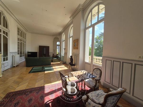 Châtel-Guyon, Propriété 10 Chambres -  755 m² à vendre