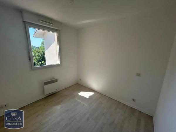 Appartement à louer 3 pièces 56.17m² Soustons (40140)