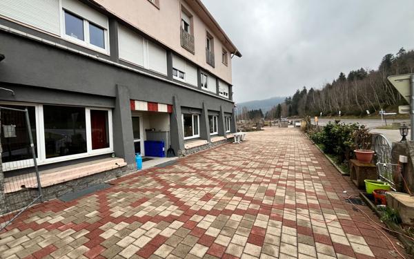 Immeuble à vendre    16 pièces •  Fraize