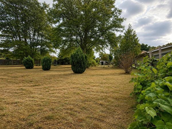 Terrain à bâtir de 1 200 m² – Un cadre privilégié pour donner vie à votre projet