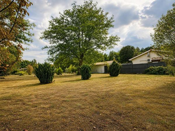 Terrain à bâtir de 1 200 m² – Un cadre privilégié pour donner vie à votre projet