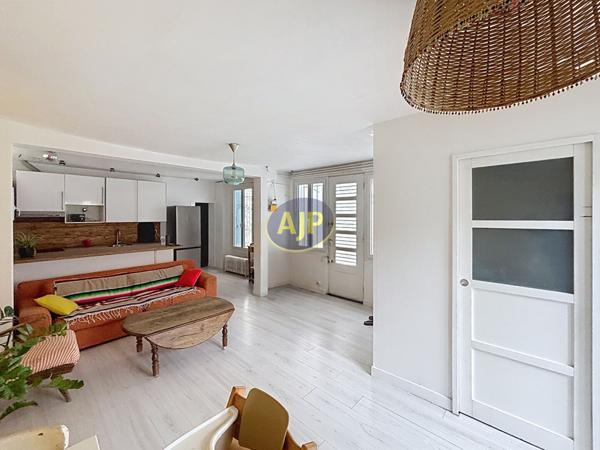 Vente maison Bobigny : 365 000 € - AJP Immobilier Paris 15 - Agence Pernet