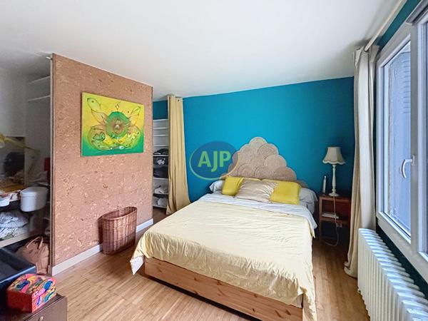 Vente maison Bobigny : 365 000 € - AJP Immobilier Paris 15 - Agence Pernet