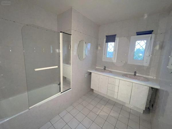 Achat - Maison Mayenne 53100 5 pièces 148 m 2 1109 m 2