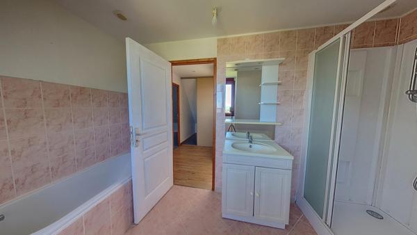 Maison à CONTEVILLE, 27210 - 5 pièces 98m²