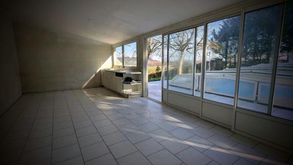Maison familiale 142m² avec piscine couverte – 5 506 m² de terrain à Saint-Pierre-de-Clairac