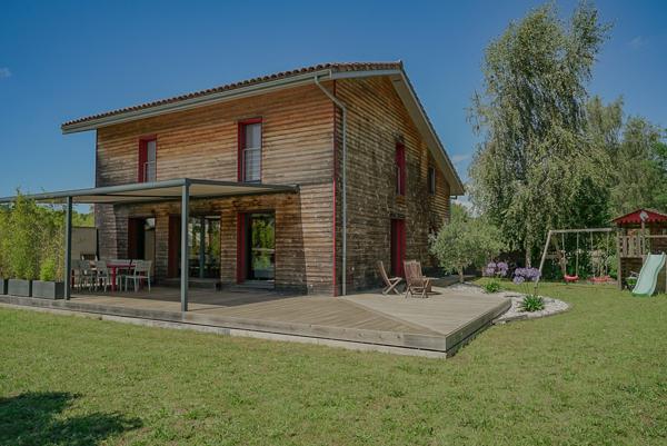Maison passive moderne de 160 m² à Salles : confort, écologie et espace de vie idéal