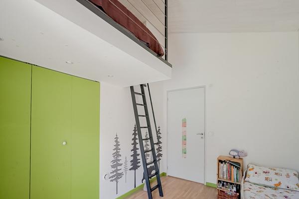 Maison passive moderne de 160 m² à Salles : confort, écologie et espace de vie idéal