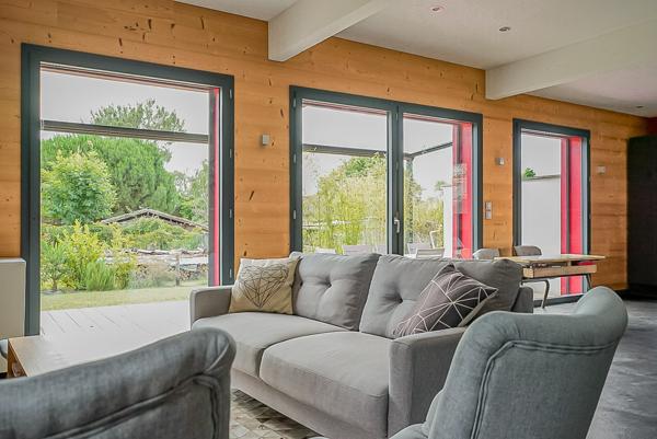 Maison passive moderne de 160 m² à Salles : confort, écologie et espace de vie idéal