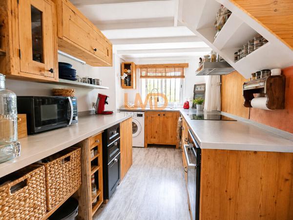 Maison – Charme et atypicité – Studio indépendant