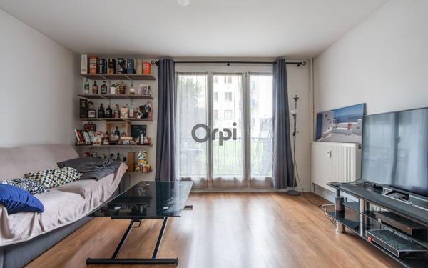 Appartement à vendre    1 pièce • 30,03 m2 Saint-Maur-des-Fossés