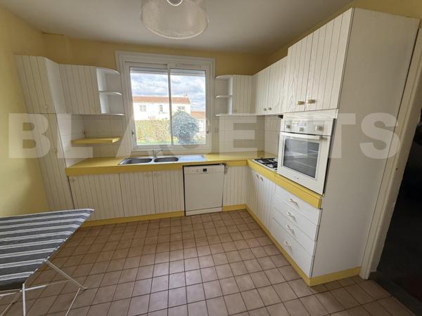 AUSSILLON - AGREABLE MAISON FAMILIALE