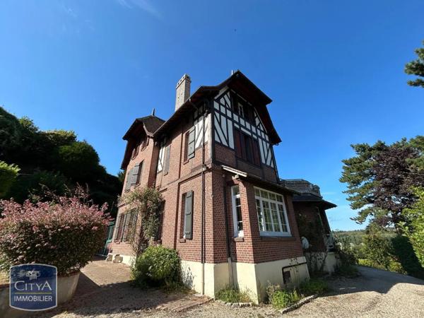 Vente maison 8 pièces de 307.76m²