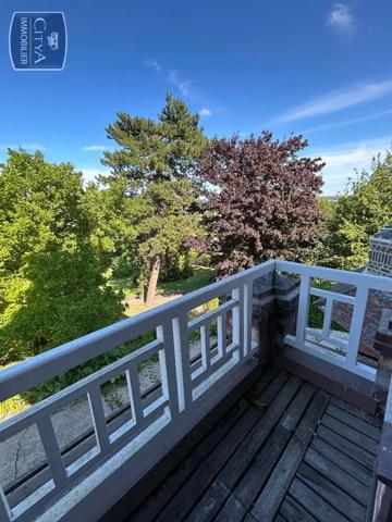 Vente maison 8 pièces de 307.76m²