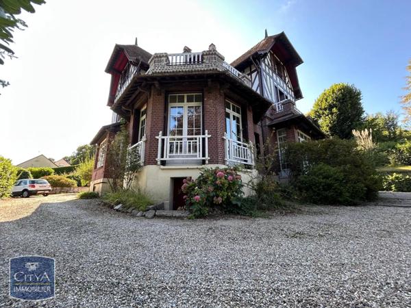 Vente maison 8 pièces de 307.76m²