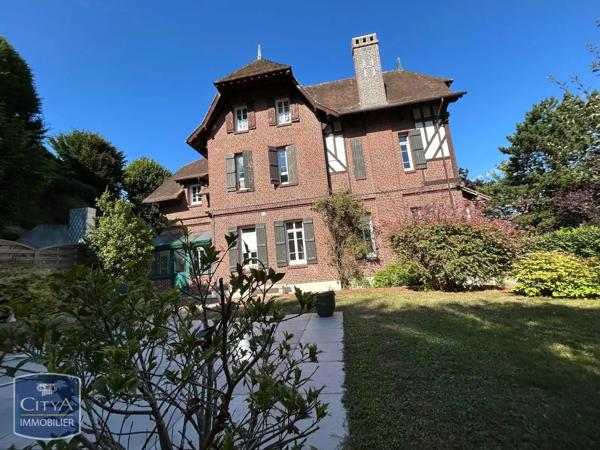 Vente maison 8 pièces de 307.76m²
