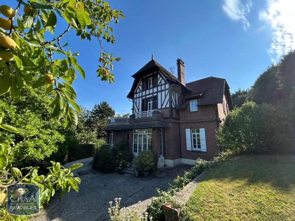 Vente maison 8 pièces de 307.76m²
