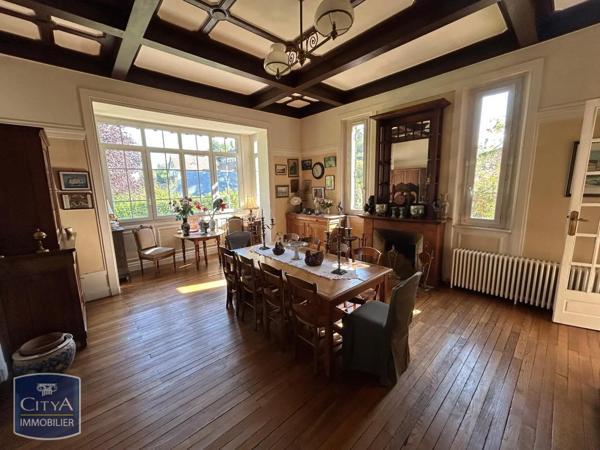 Vente maison 8 pièces de 307.76m²