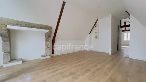 QUIMPER (29) Immeuble de rapports de 115 m² habitable - Un local commerciale - 2 Appartements de type 2