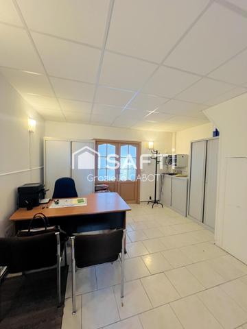 IMMEUBLE AVEC BUREAUX