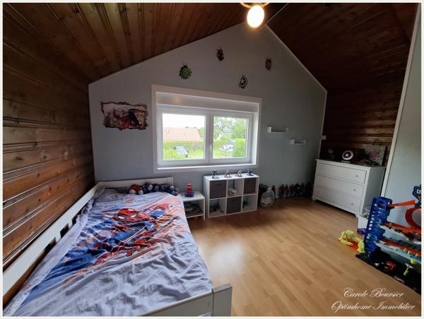 À vendre – Maison atypique avec piscine à Mirecourt