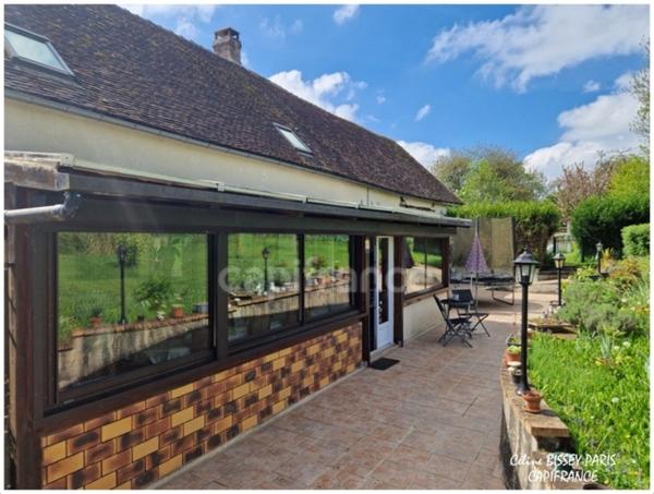 A vendre maison de campagne, 4 chambres, terrain 3500 M2, Véranda chauffée ARCES DILO (89)