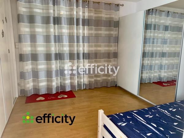 Maison
         6 pièces
        - 115 m² 329 500 € *