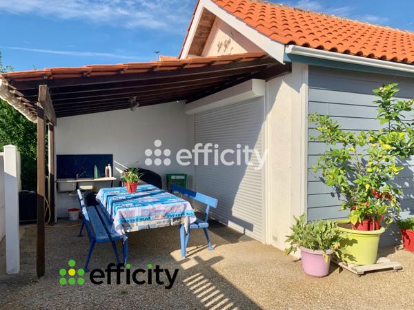 Maison
         6 pièces
        - 115 m² 329 500 € *