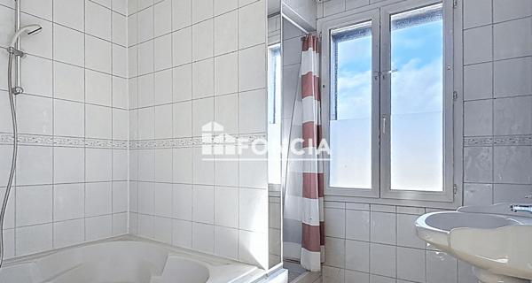 À vendre Appartement 5 pièces 117 m² - Lisieux 14100