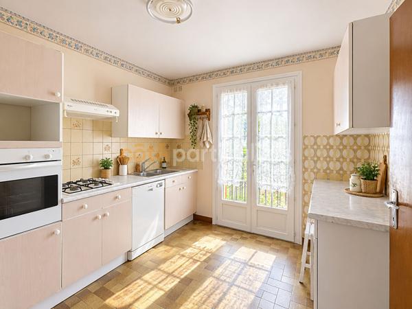 Vente
                Maison85 m² - 4 Pièces -
                    POITIERS (86000)