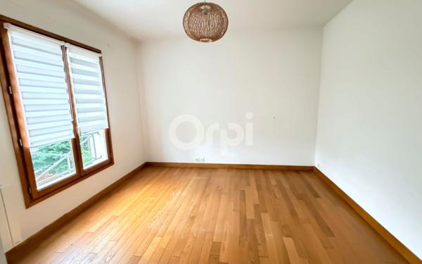 Maison à vendre    5 pièces •  Maisons-Laffitte