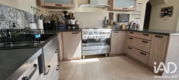 Maison à vendre 9 pièces 243 m² Fontenay-le-Comte