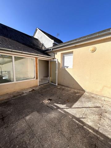 "MAISON YVRE L'ÉVEQUE 4 PIECES 98M2"