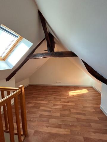 "MAISON YVRE L'ÉVEQUE 4 PIECES 98M2"