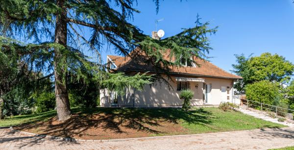Carbon-Blanc – Maison – T6 – 175 m²