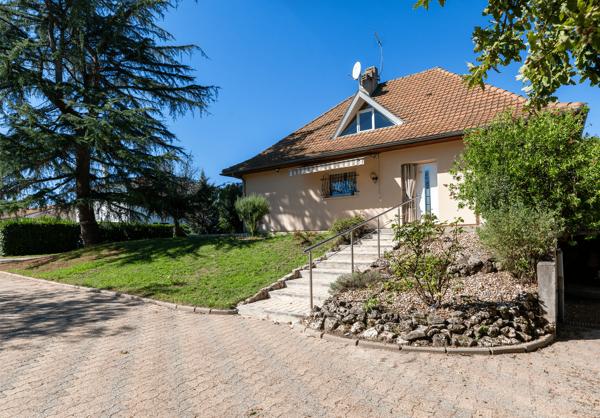 Carbon-Blanc – Maison – T6 – 175 m²