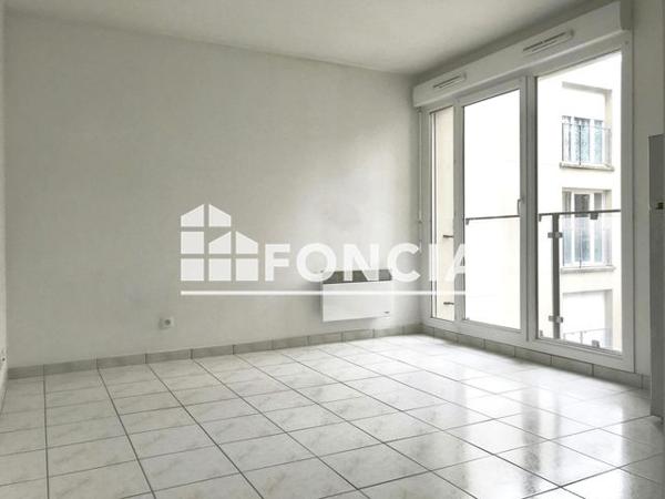 Location Studio 31.35 m² - BAT C Tours 37200