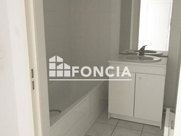 Location Studio 31.35 m² - BAT C Tours 37200