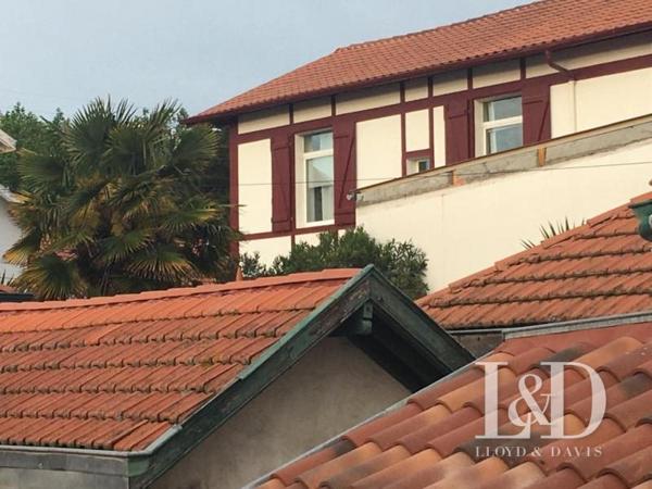 MAISON BIARRITZ AVEC PATIO ET DEPENDANCE