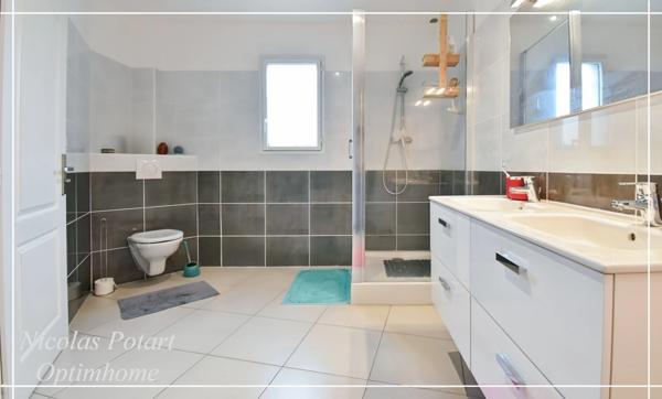 Superbe Maison Contemporaine à Compiègne avec Jardin et Salle de Cinéma