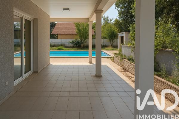 Maison à vendre 4 pièces 126 m² Saint-Clair-de-la-Tour