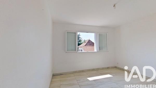 Maison à vendre 4 pièces 126 m² Saint-Clair-de-la-Tour