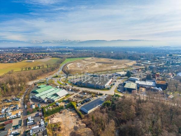 Terrain à vendre de 2 500,00 m² SAINT GENIS POUILLY (01)