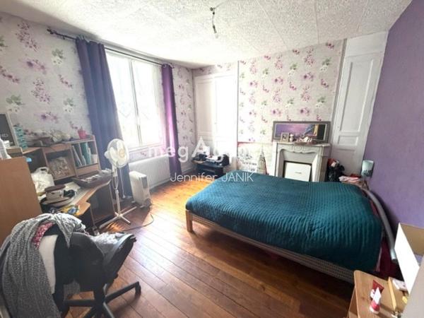 Maison à Saint-Just-en-Chaussée, 60130 - 6 pièces 140m²