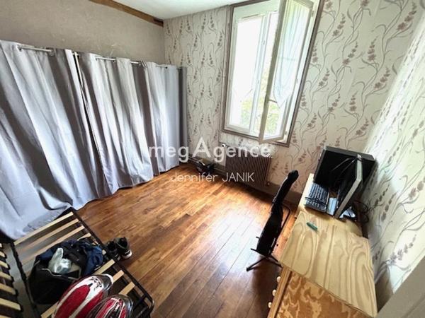 Maison à Saint-Just-en-Chaussée, 60130 - 6 pièces 140m²