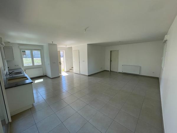 Maison Tignieu-jameyzieu 4 pièce(s) 90 m2