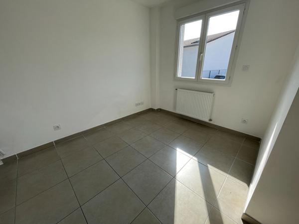 Maison Tignieu-jameyzieu 4 pièce(s) 90 m2