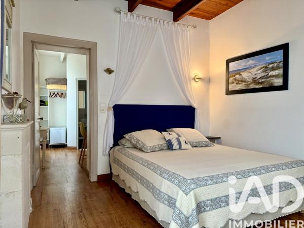 Maison à vendre 9 pièces 216 m² Saint-Pierre-d'Oléron