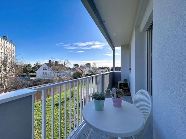 Nantes Vieux Doulon - Appartement 2 pièces avec balcon et stationnement
