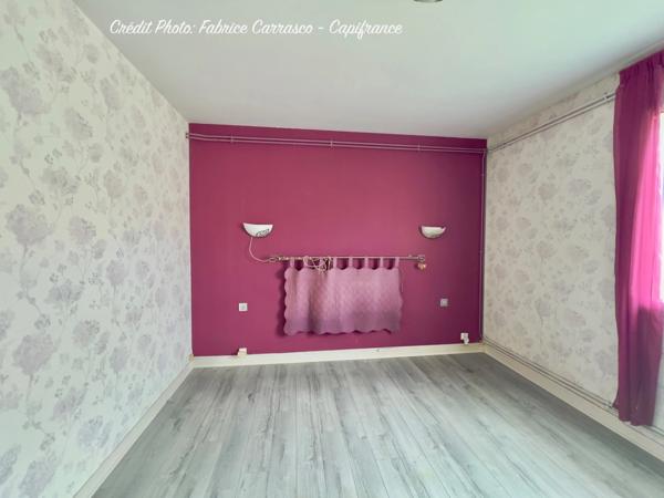 Maison individuelle de plain pied, 5 pièces LE CENDRE (63) avec jardin. Une belle opportunité de rénovation au cœur d'un secteur recherché